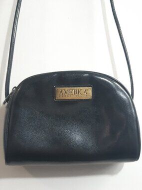 Vintage America Perry Ellis Black 80s/90s Leather Crossbody Bag Made In Korea